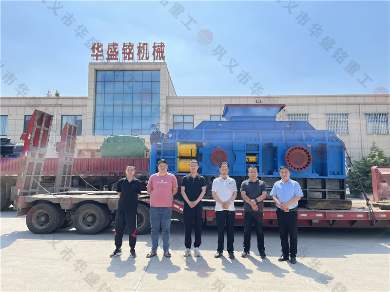 大型液壓對輥破碎機(jī)多少錢一臺(tái)